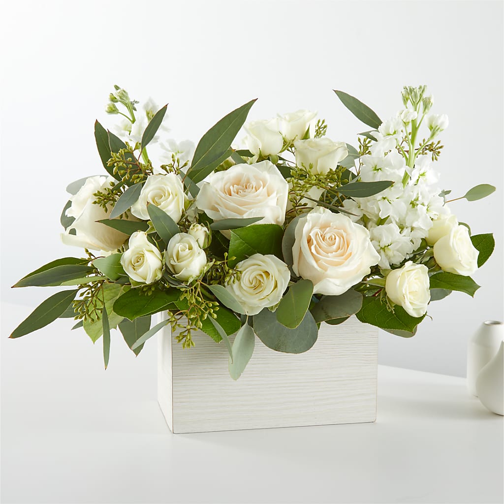 Fresh Linen Box Bouquet – CHESAPEAKE FLORAL & GIFTS, Chesapeake VA