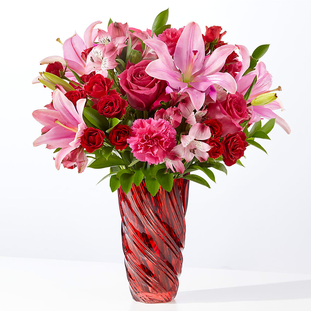In Love Bouquet with Luxe Swirl Vase – CHESAPEAKE FLORAL & GIFTS, Chesapeake VA