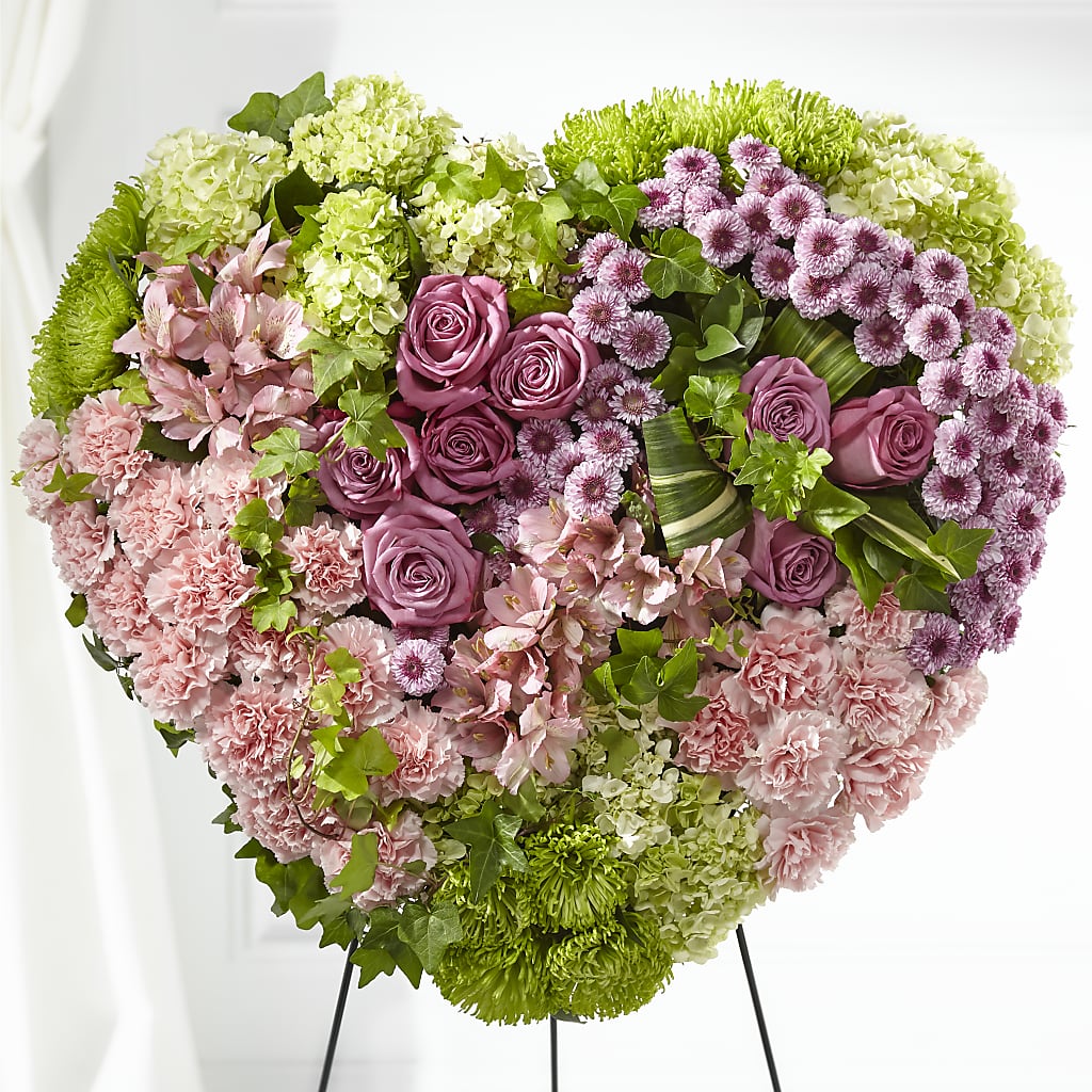 Heartwarming Standing Heart – CHESAPEAKE FLORAL & GIFTS, Chesapeake VA