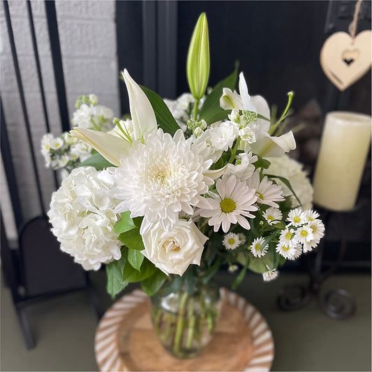 Classic Ivory – A Florist Original – CHESAPEAKE FLORAL & GIFTS, Chesapeake VA