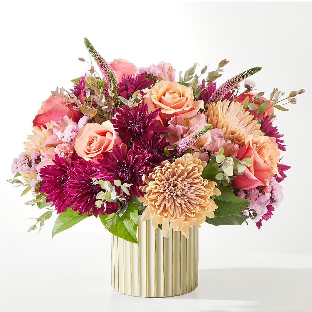 Berry Cobbler Bouquet with Ivory Vase – CHESAPEAKE FLORAL & GIFTS, Chesapeake VA