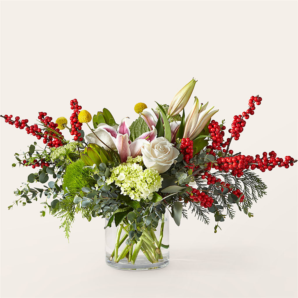 Berry & Bright Bouquet – CHESAPEAKE FLORAL & GIFTS, Chesapeake VA