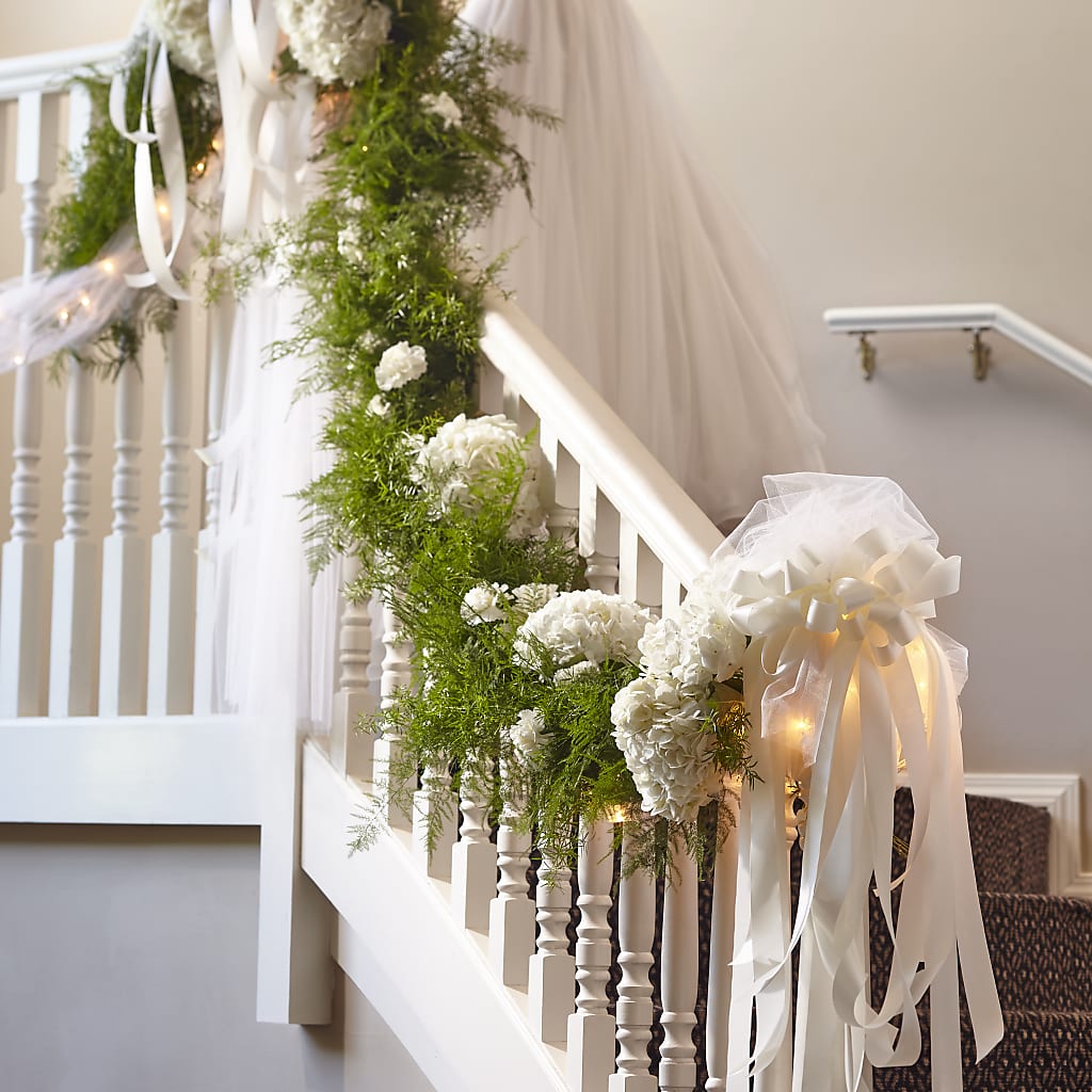 Champagne Dreams Garland – CHESAPEAKE FLORAL & GIFTS, Chesapeake VA