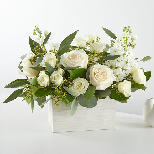 Fresh Linen Box Bouquet – CHESAPEAKE FLORAL & GIFTS, Chesapeake VA