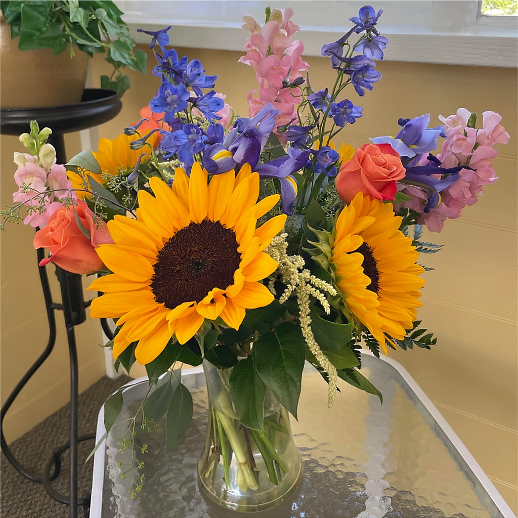 Rays of Life Bouquet – CHESAPEAKE FLORAL & GIFTS, Chesapeake VA