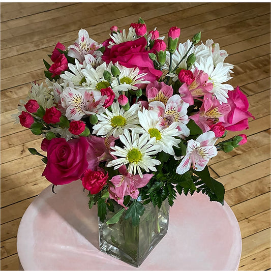 Sweet Surprises® Bouquet – CHESAPEAKE FLORAL & GIFTS, Chesapeake VA
