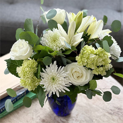 Snowy Dreams Bouquet – CHESAPEAKE FLORAL & GIFTS, Chesapeake VA