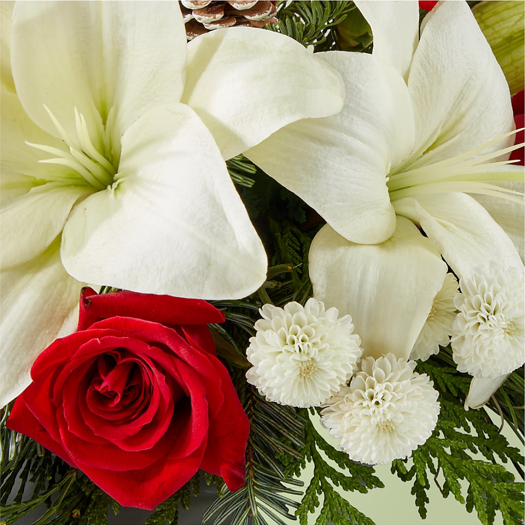 Seasonal Festivities Centerpiece – CHESAPEAKE FLORAL & GIFTS, Chesapeake VA