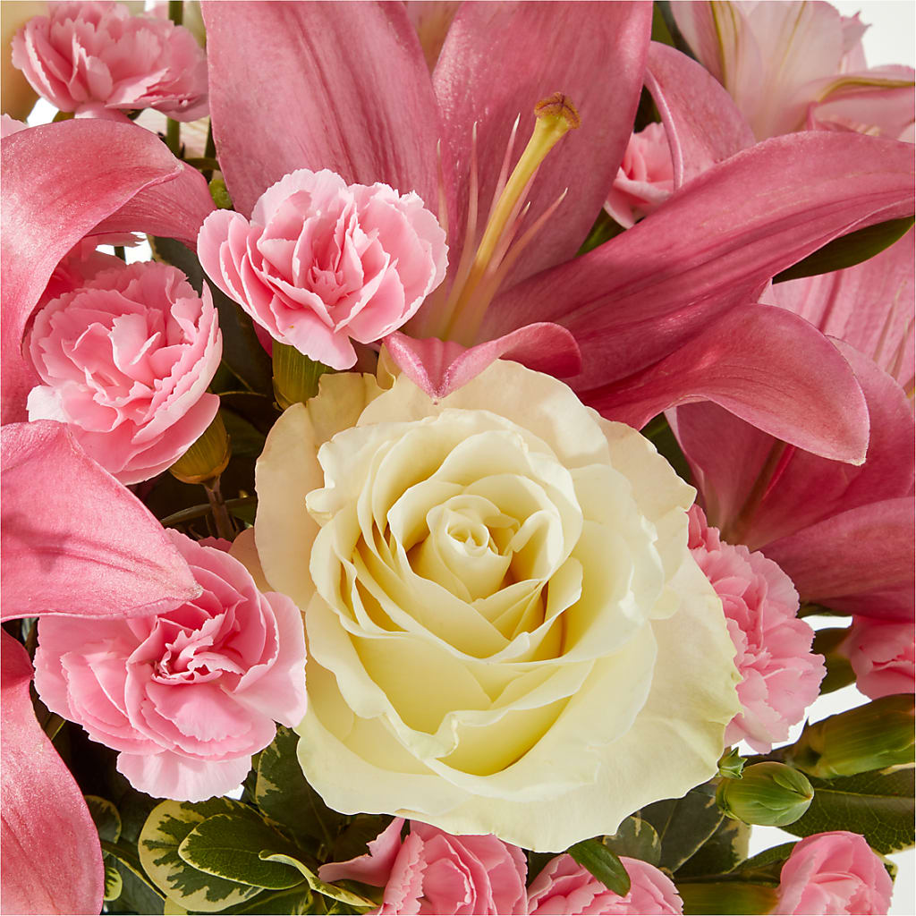 Piece of Cake Bouquet – CHESAPEAKE FLORAL & GIFTS, Chesapeake VA