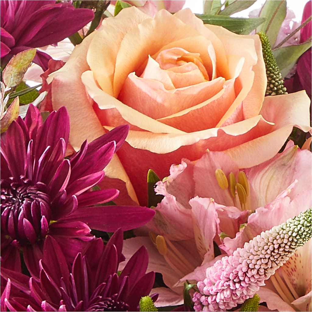 Berry Cobbler Bouquet – CHESAPEAKE FLORAL & GIFTS, Chesapeake VA