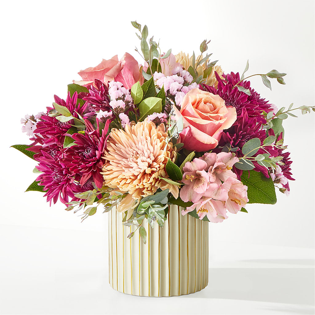 Berry Cobbler Bouquet with Ivory Vase – CHESAPEAKE FLORAL & GIFTS, Chesapeake VA