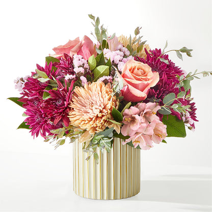 Berry Cobbler Bouquet with Ivory Vase – CHESAPEAKE FLORAL & GIFTS, Chesapeake VA