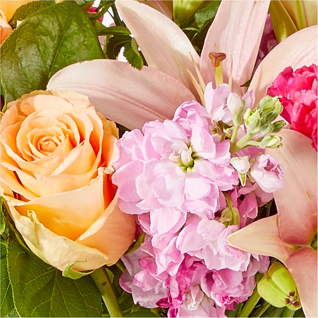 Bisous Bouquet – CHESAPEAKE FLORAL & GIFTS, Chesapeake VA